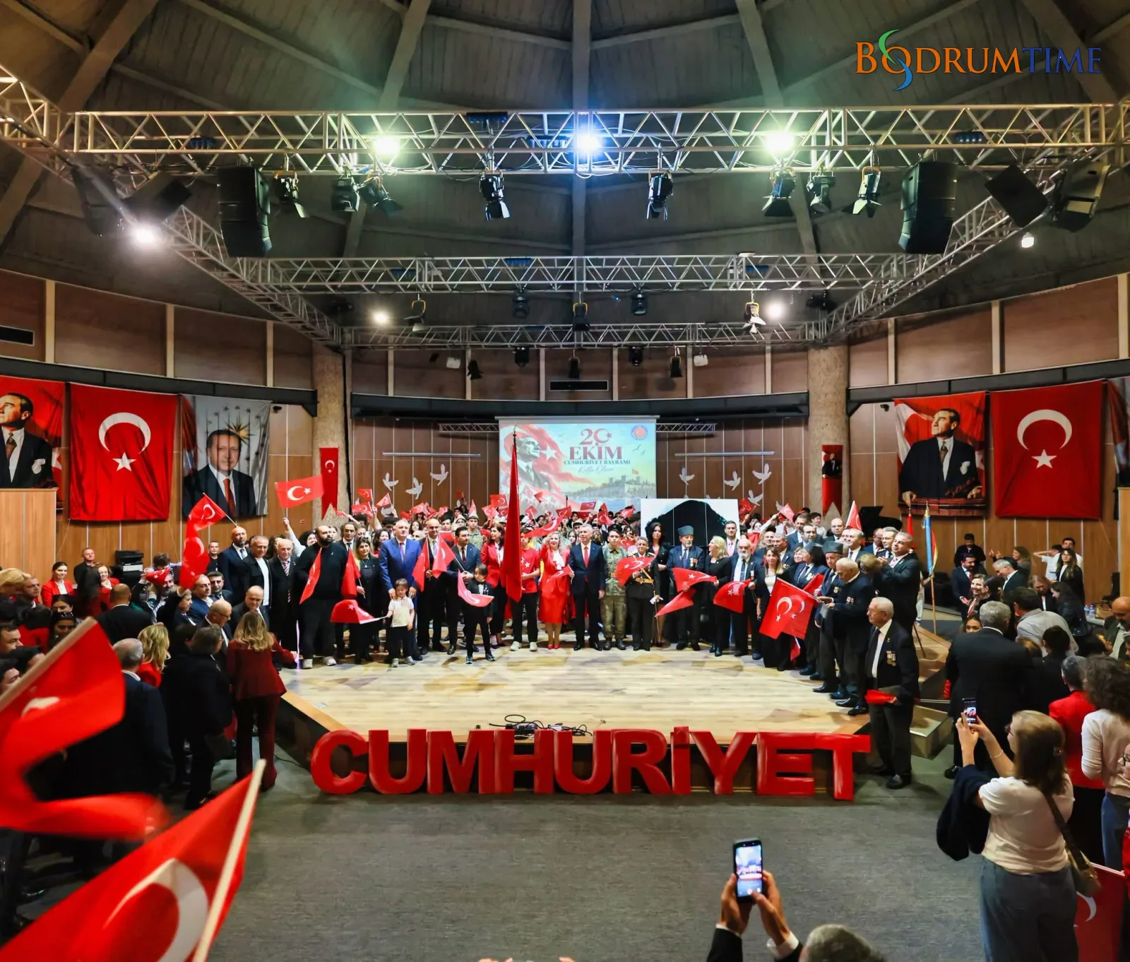 Bodrum'da Cumhuriyet'in 103'üncü yılı coşkuyla kutlandı
