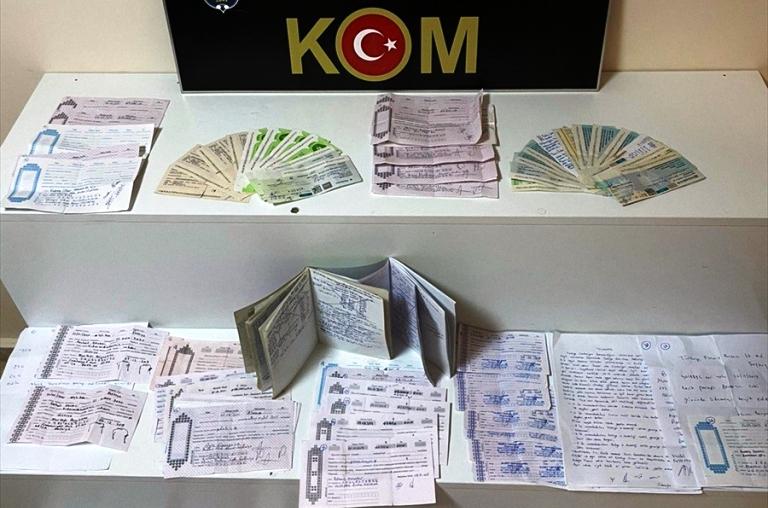 Çek, Senet ve Rehin Sözleşmeler Ele Geçirildi