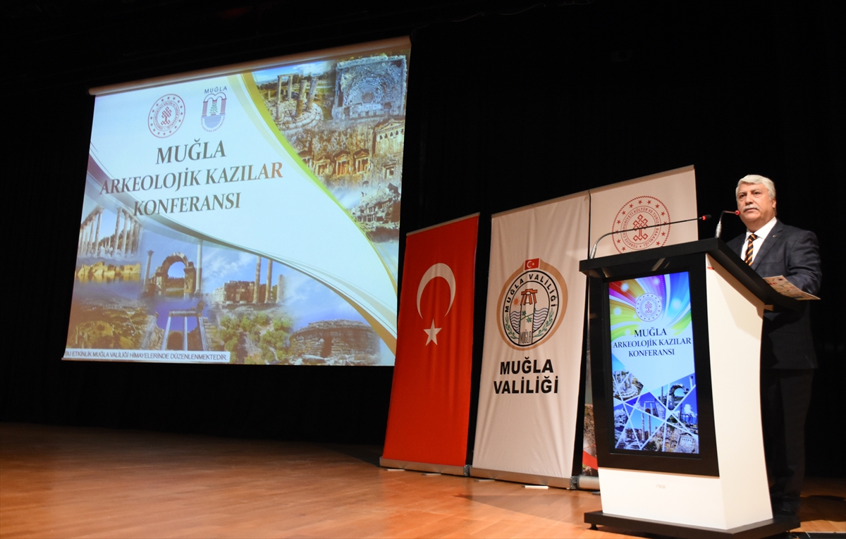 Arkeolojik kazılar konferansı yapıldı