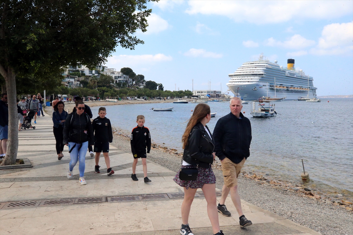 Bodrum'a Denizden 200 Bin Yolcu Bekleniyor