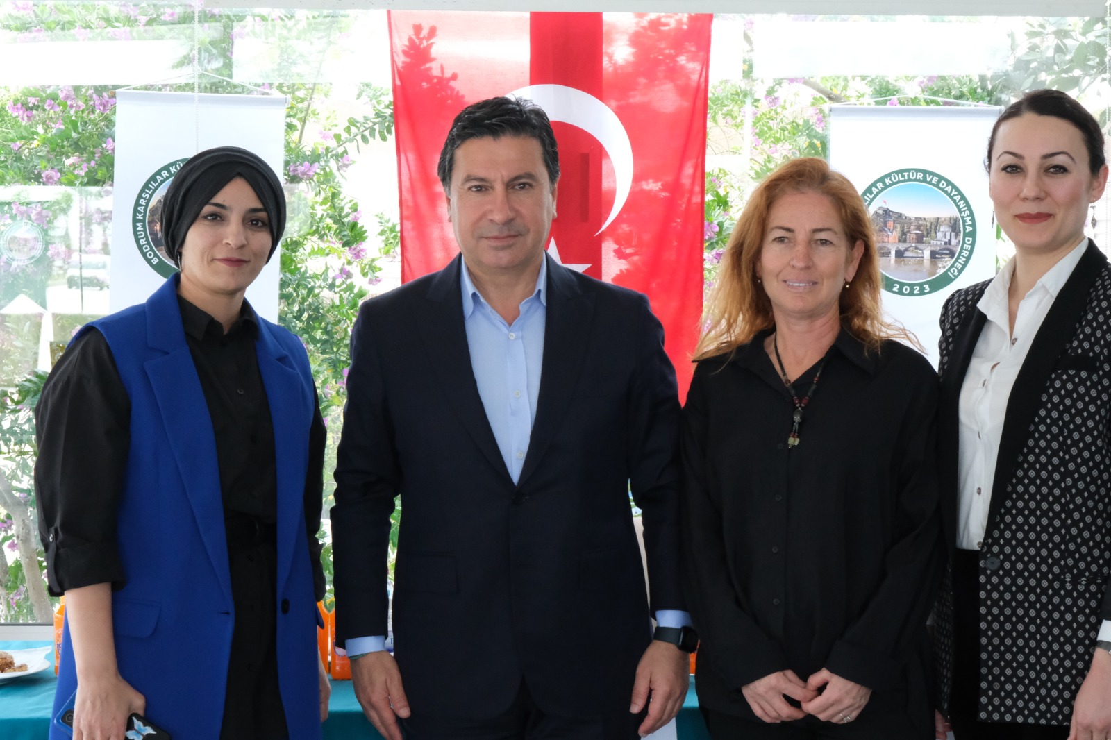 Başkan Aras'tan Karslılar Derneğine Ziyaret