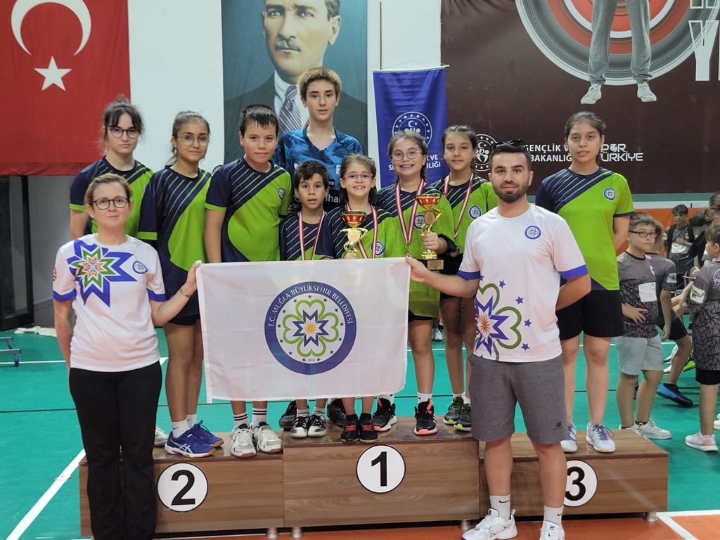 Masa Tenisi Sporcularından Büyük Başarı