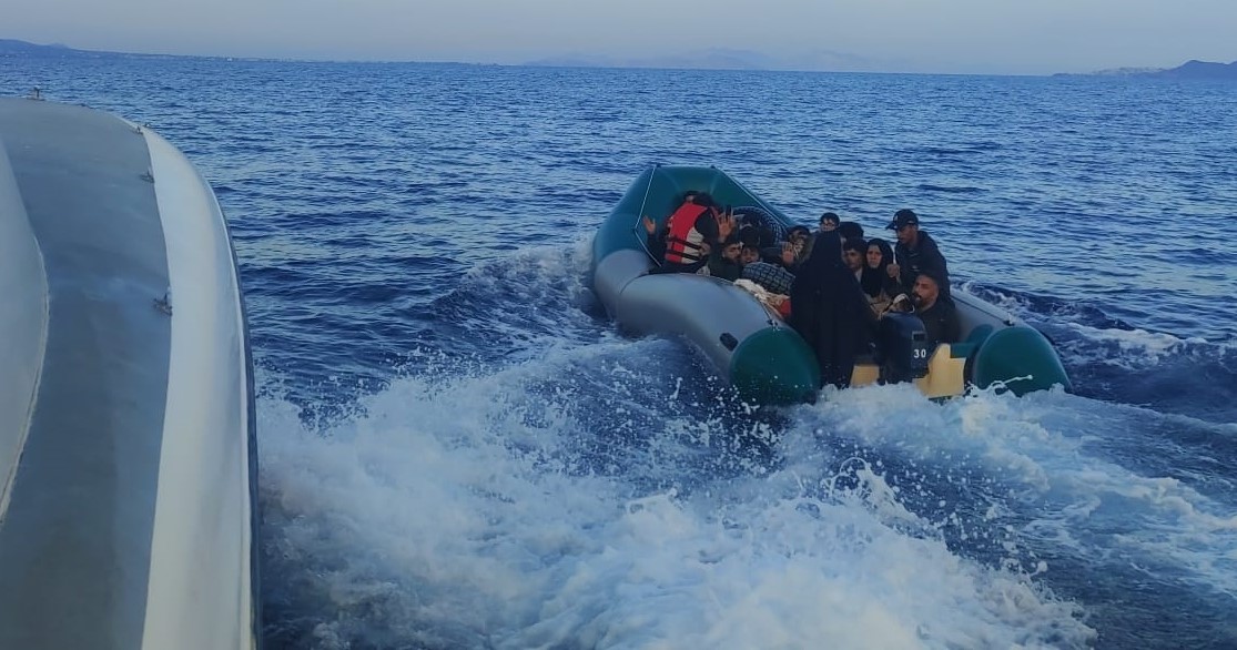 32 Göçmen Yakalandı