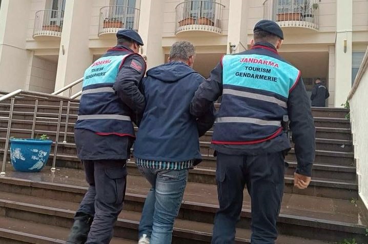 7 Ayrı Suçtan Aranıyordu