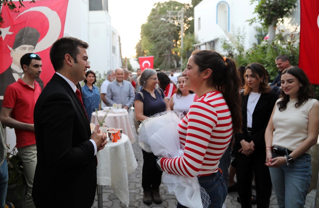 Başkan Mandalinci’den, Aysu Türkoğlu’na Ziyaret