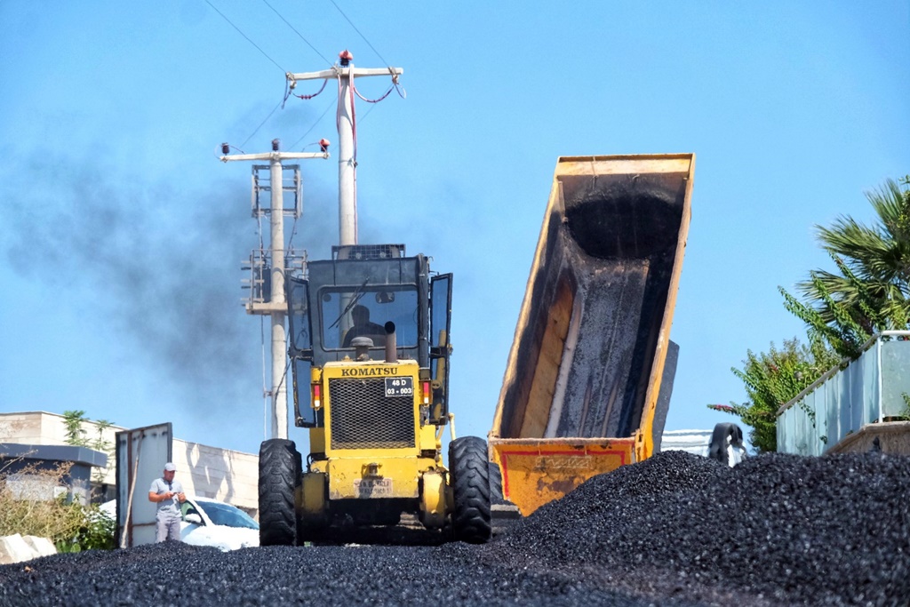 14 Bin 400 Ton Asfalt Serimi Yapıldı
