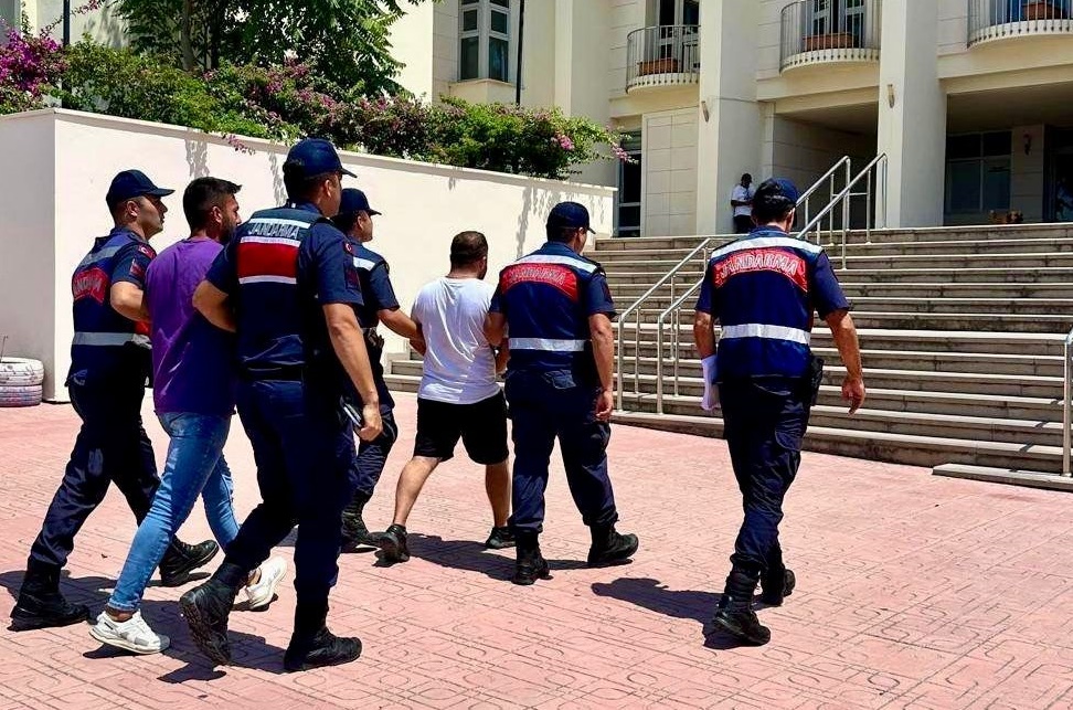 4 İlçede Eşzamanlı Operasyon