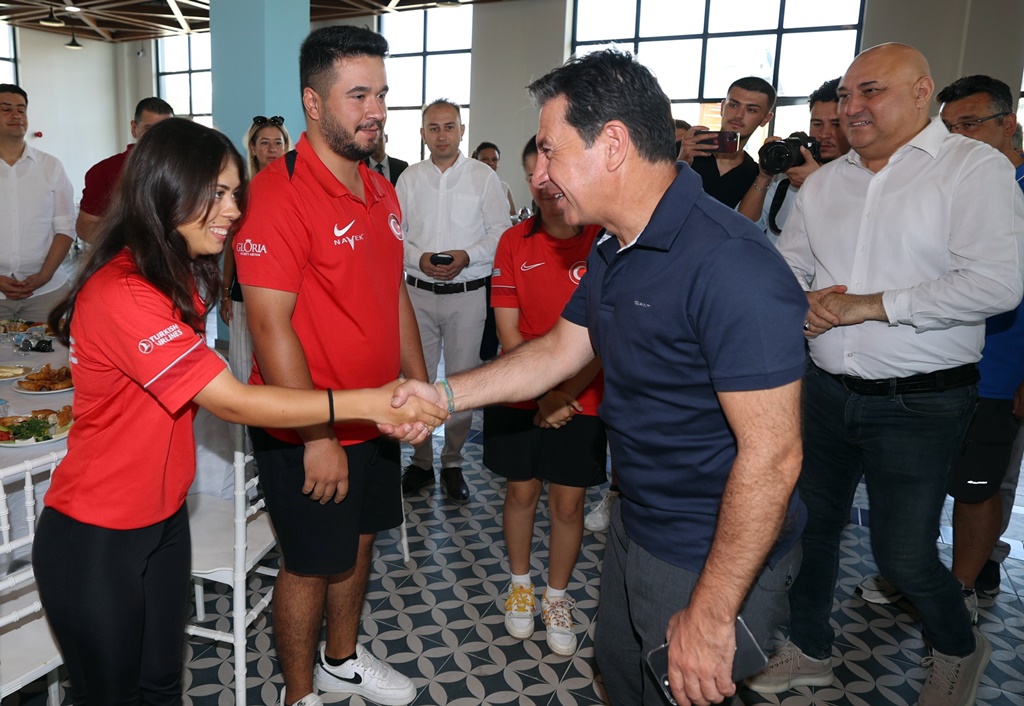 Hazal Türkiye İkincisi Oldu