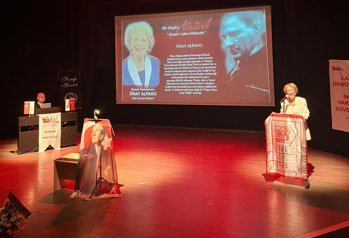 TÜLOV ile Cumhuriyet Halk Evleri'nden “Bir başka Atatürk ” Gösterimi
