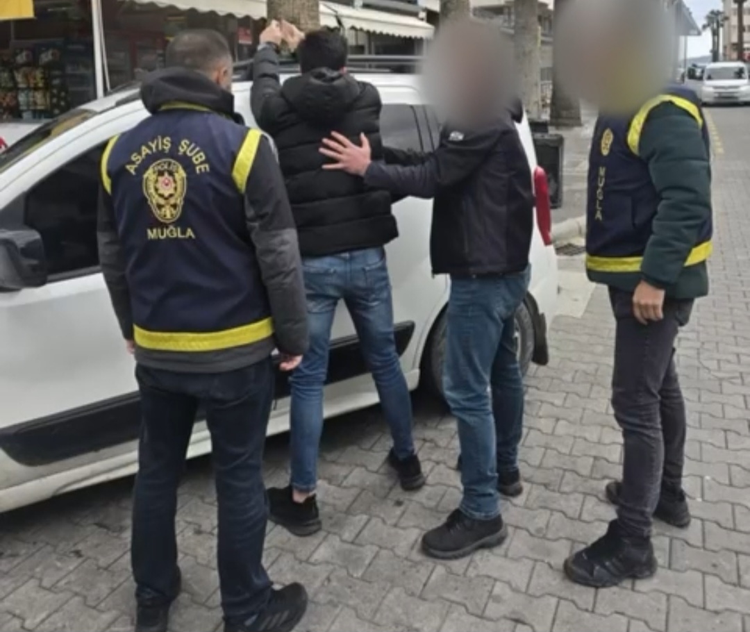 Fuhuş Yaptıran 4 Kişi Tutuklandı