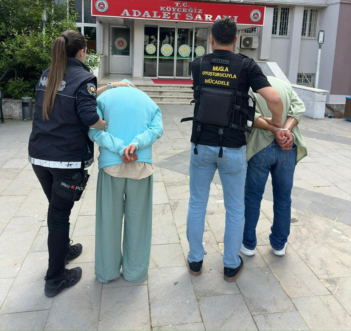 2 Kişi Tutuklandı